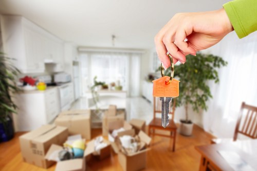 Local moving team providing organized transport service in Blackwall